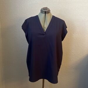 Navy short sleeve top